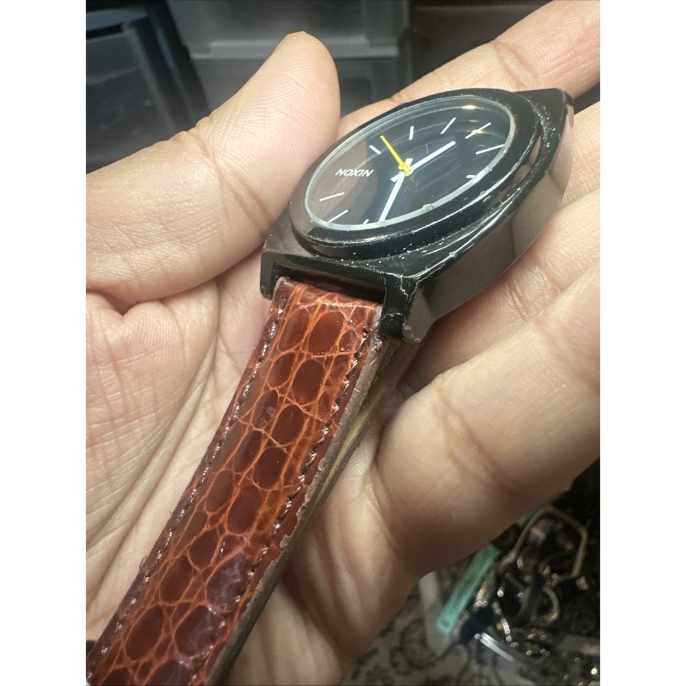 Working Nixon 40mm Men's Minimal The Time Teller P Black Watch Dial Rare - Picture 8 of 11